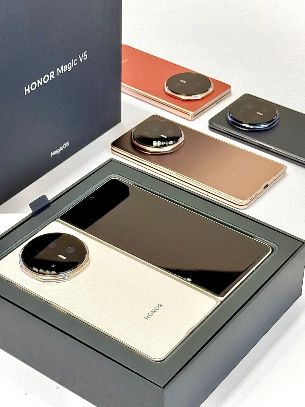 HONOR Magic V5 Global Version Original Snapdragon 8 Elite  5G Smartphone Dual HDR OLED Display 5820mAh 7.95" 66W SuperCharge